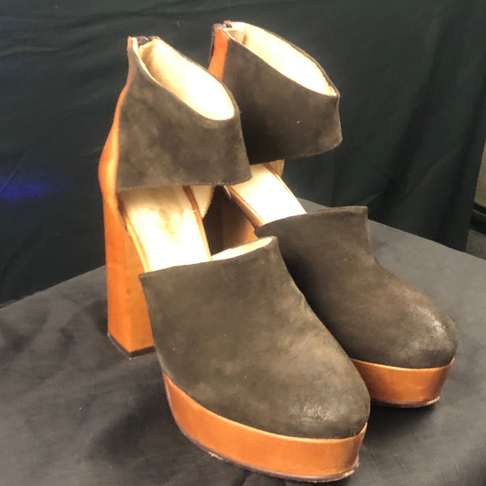 Women’s Free People platform heels 9.5